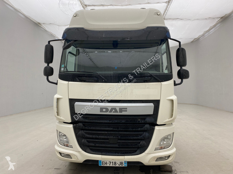 Traktor DAF 460