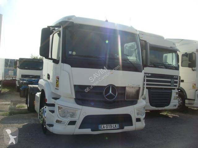 Traktor Mercedes