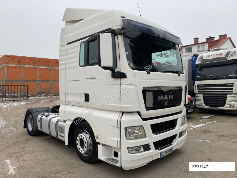 جرار MAN TGA 18.440