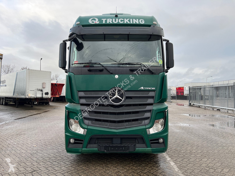 Traktor Mercedes 1845 BigSpace