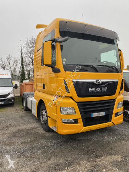 Traktor MAN 18.500