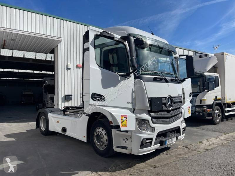Tractor Mercedes