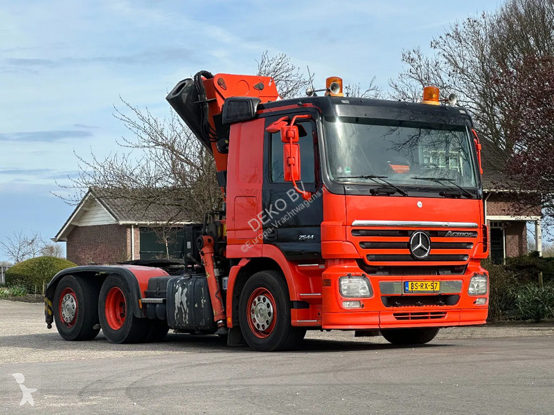 Trattore Stradale Mercedes 2544 6X2!! PESCI