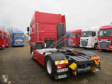 Cabeza tractora DAF