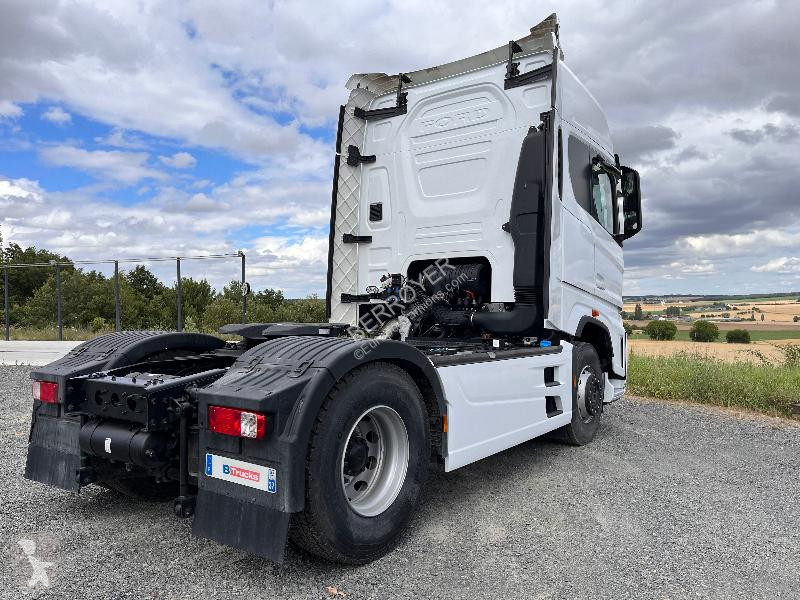 Traktor Ford