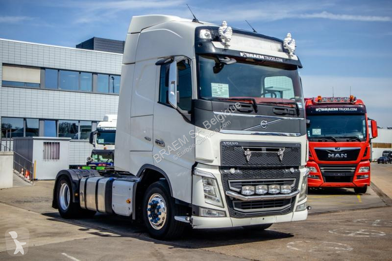 Traktor Volvo 420