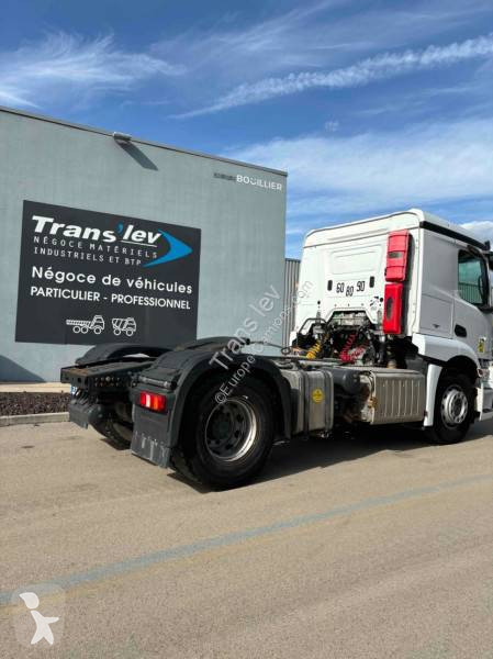 Traktor Mercedes