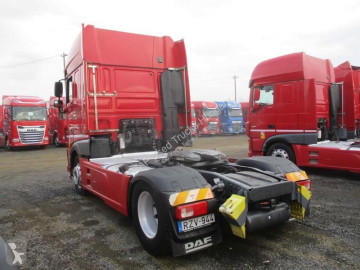 Cabeza tractora DAF