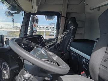 Traktor Iveco