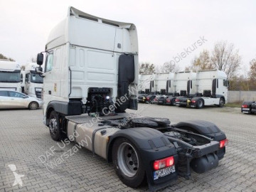Cabeza tractora DAF