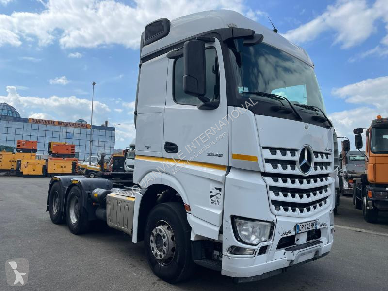 Tracteur Mercedes 3348