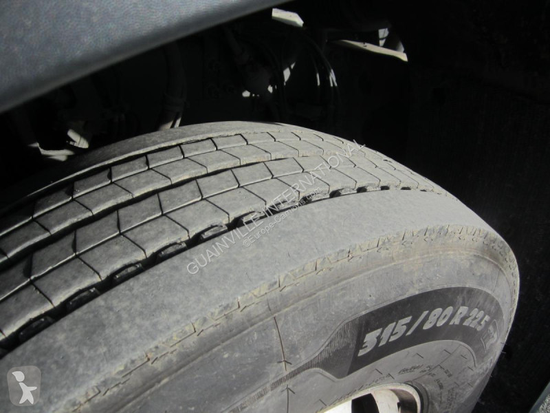 Traktor Renault 460 Gamme T