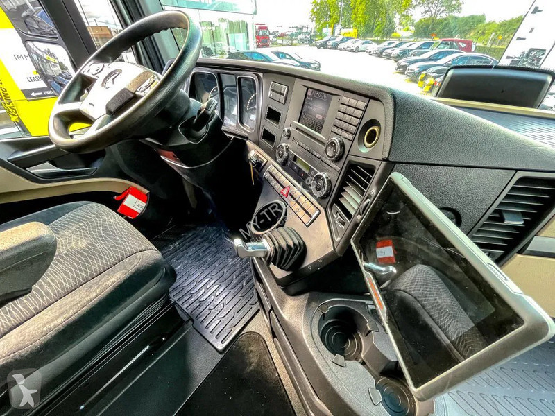 Traktor Mercedes 1845 | Leasing