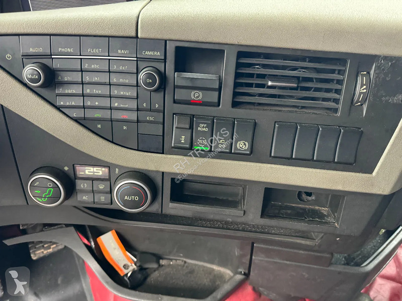 Traktor Volvo 500 8X4 - EURO 6 + HIAB 622 EP-6...