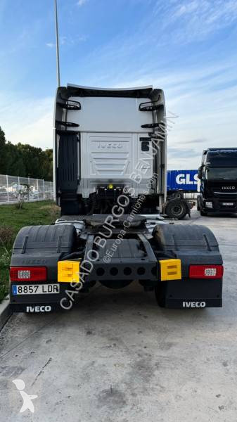 Traktor Iveco
