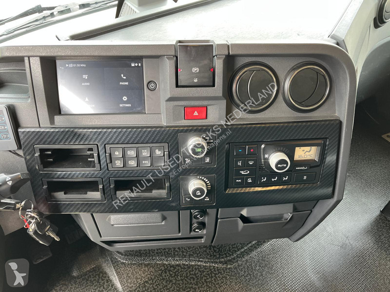 Traktor Renault T-13 High 480 T4x2,...