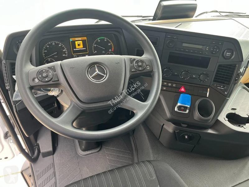 Tahač Mercedes 3348 S 6x4 Tractor Head