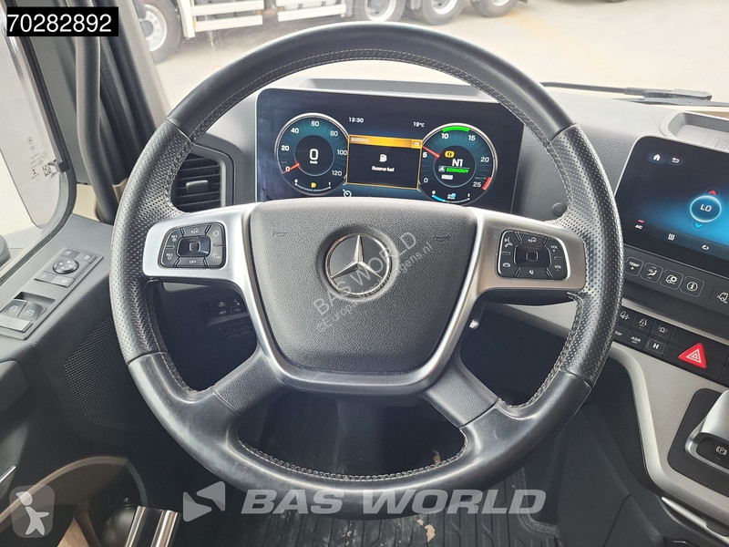 Tractor Mercedes 4163 8X4 180T GigaSpace...