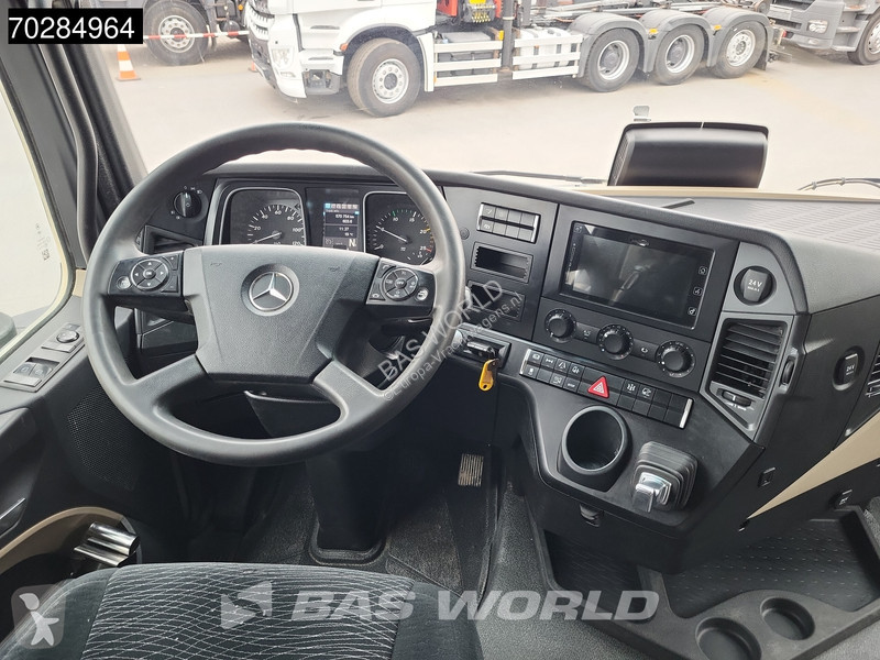 Tractor Mercedes 1845 4X2 ClassicSpace Retarder...