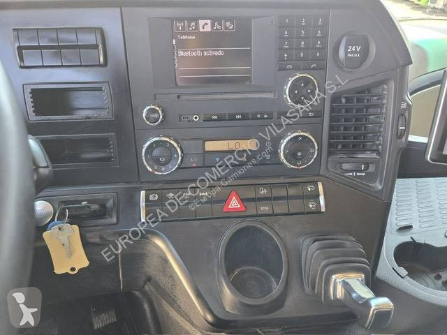 Traktor Mercedes