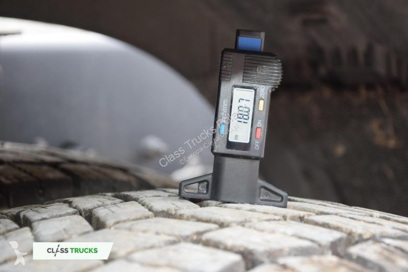 Traktor Volvo 500 Globetrotter XL