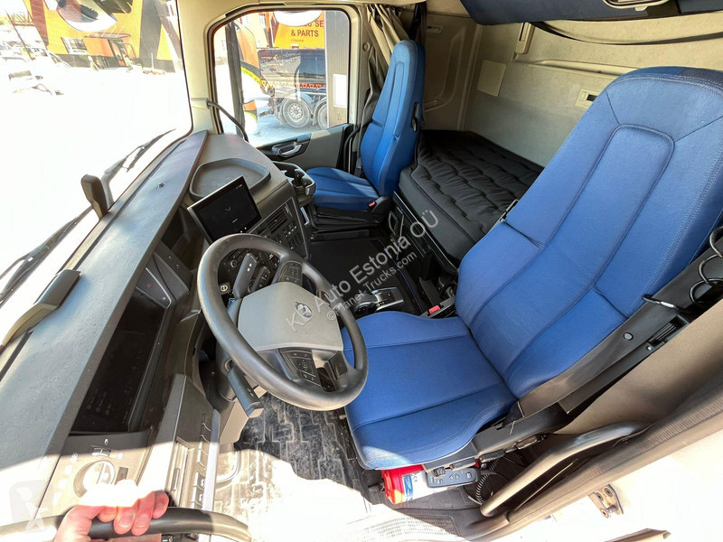 Tahač Volvo 500 6x2 GLOBE XL / HYDRAULICS /...
