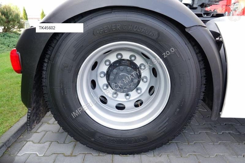 Traktor DAF XF 530