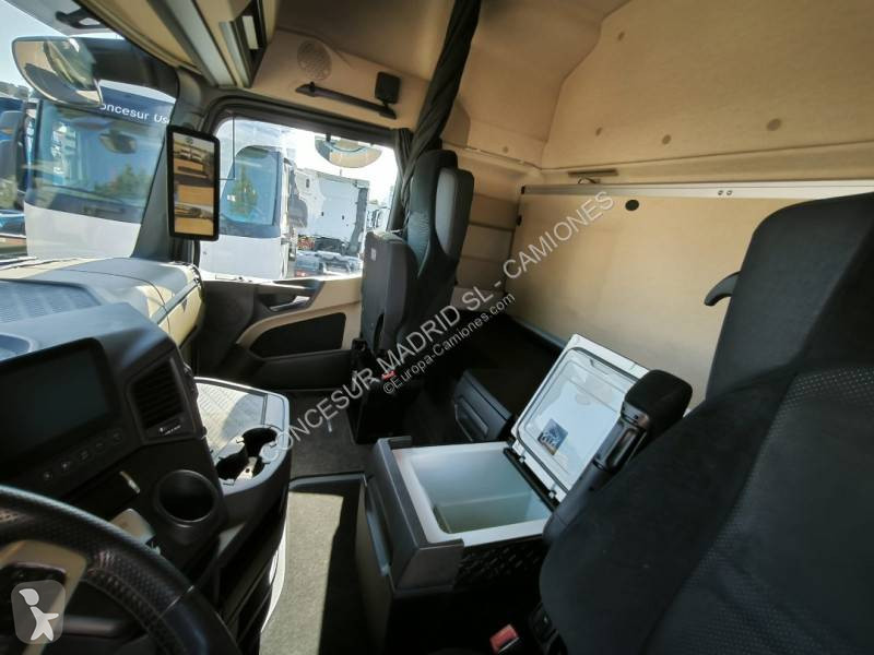 Traktor Mercedes