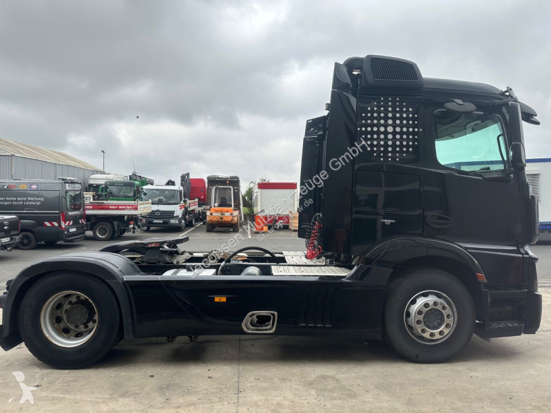 Tahač Mercedes Mercedes-Benz 4 1846/ Retarder/...