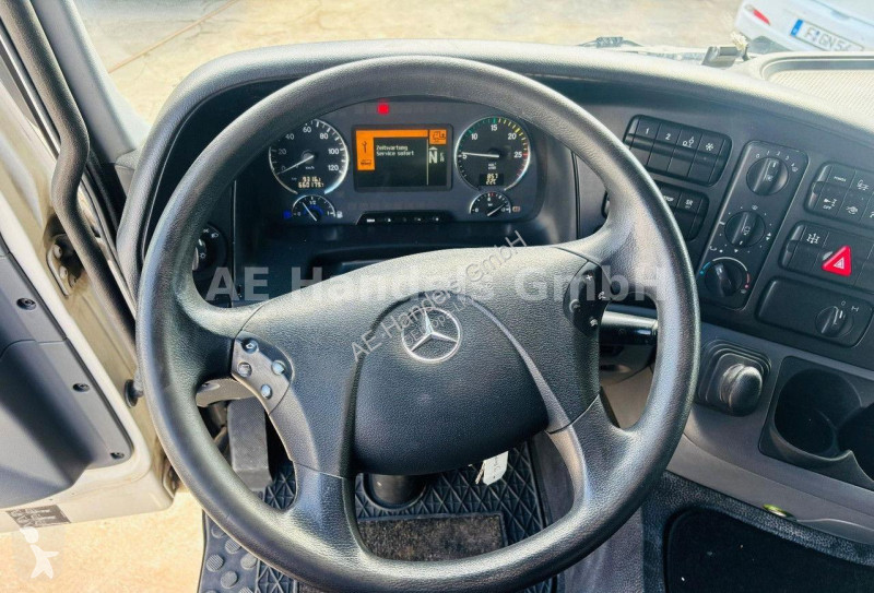 Trekker Mercedes 1844