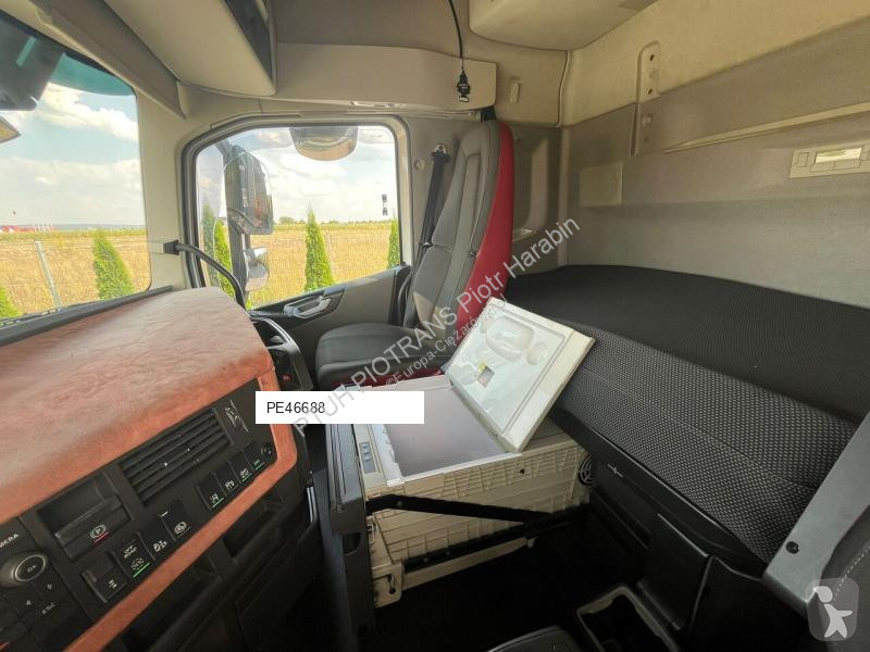 Cap tractor Volvo FH500 GLOBETROTTER / AUTOMAT...