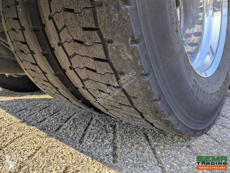 Tahač Volvo 6x2/4 Globetrotter Euro 5 - ADR -...