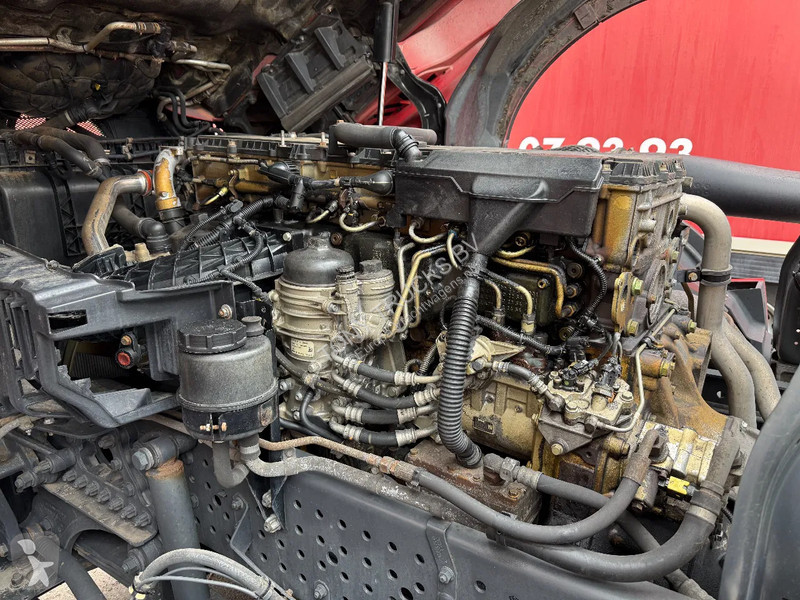 Tractor Mercedes 1845 4X2 Tractor-unit...