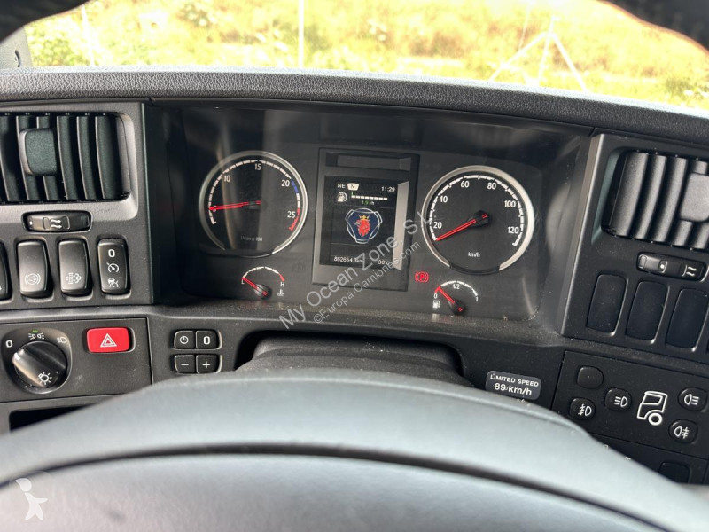Traktor Scania 410