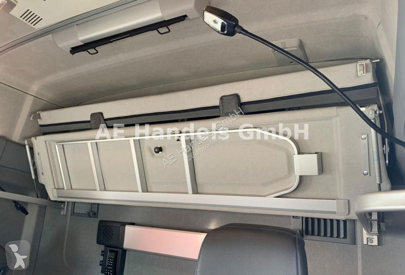 جرار Renault T HIGH 520