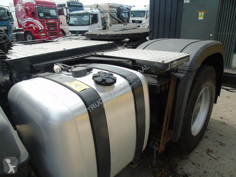 Traktor Mercedes 2051 + 4X4 + HIAB 302 E6 / JIB...