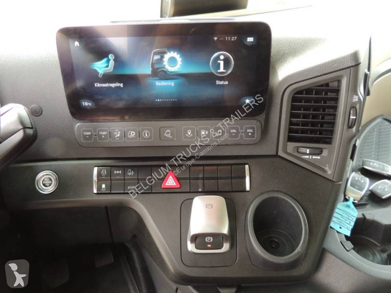 Traktor Mercedes