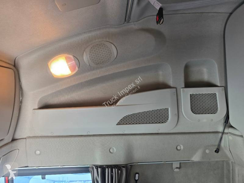 Traktor Iveco