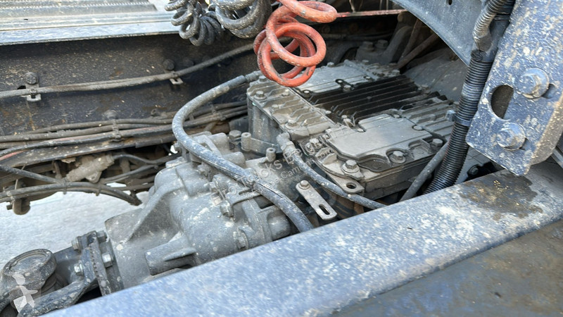 Traktor Volvo 440 (GOOD CONDITION / BONNE ETAT)