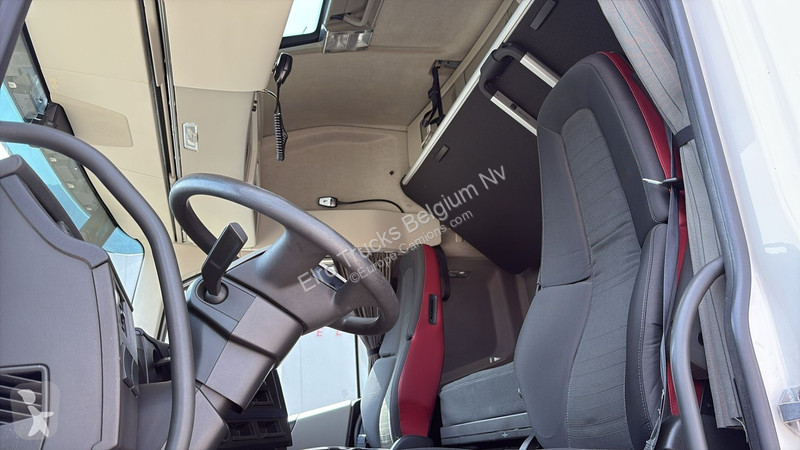 Traktor Volvo FH  (CHASSIS 2015 / PERFECT...