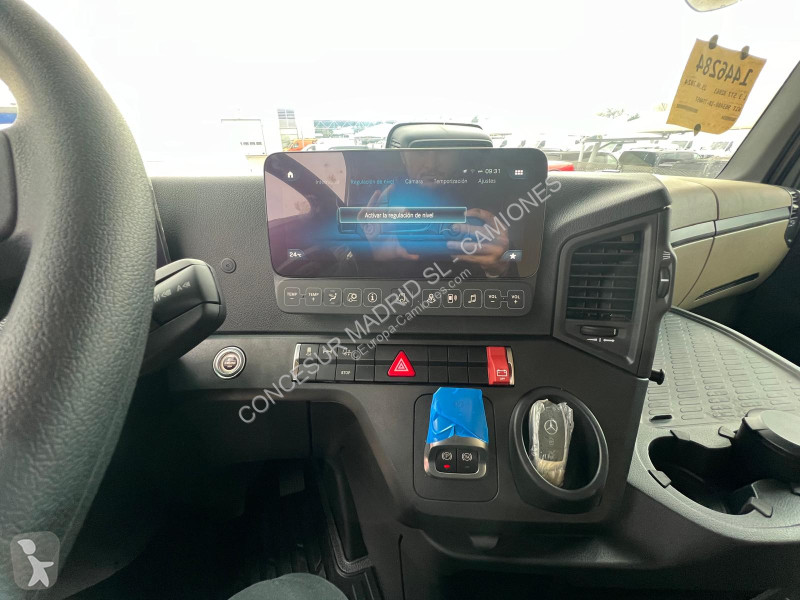 Traktor Mercedes  1848 LS