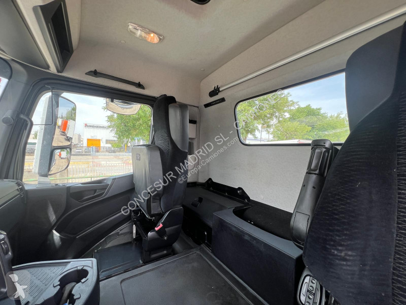 Traktor Mercedes  1843 LS