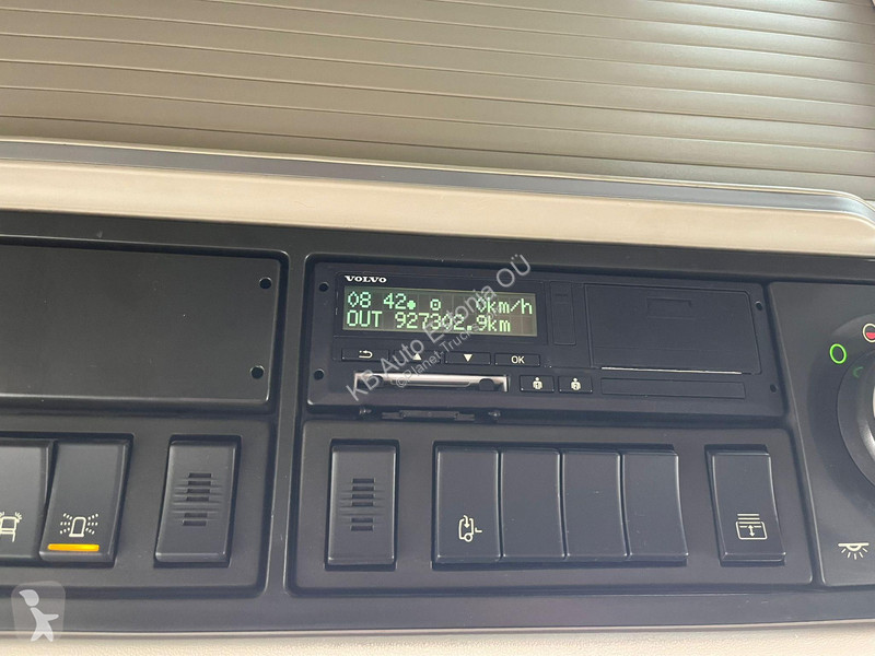 Tahač Volvo 500 6x2 GLOBE XL / RETARDER /...