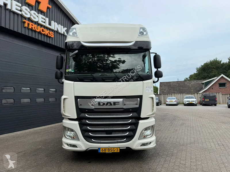Trekker DAF 480 SSC Super Space 2x tank LED...