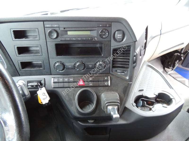Traktor Mercedes