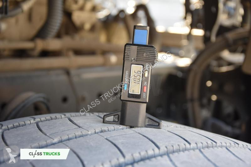 Traktor Mercedes 5 1845 BigSpace