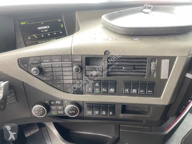 Tahač Volvo 13460...