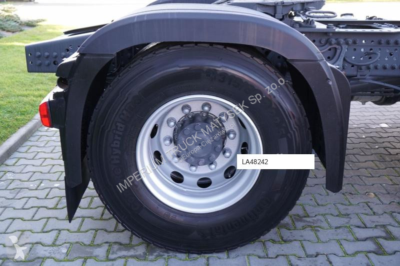 جرار Mercedes ACTROS 1842