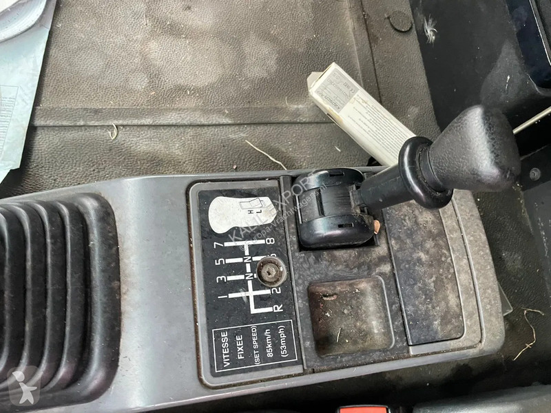 جرار Renault 420 6x2 Tractor Manuel Gearbox...