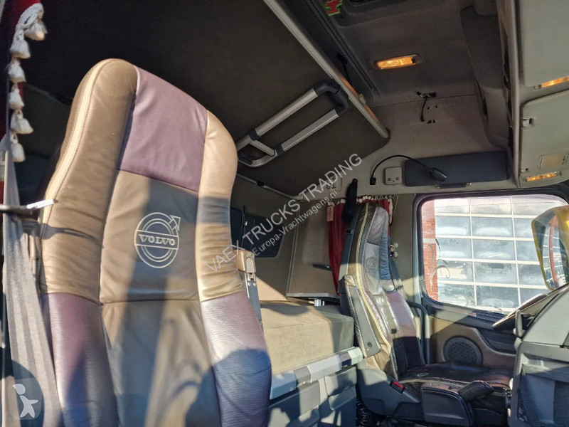 Trattore Stradale Volvo 16660 Globetrotter 6x4...
